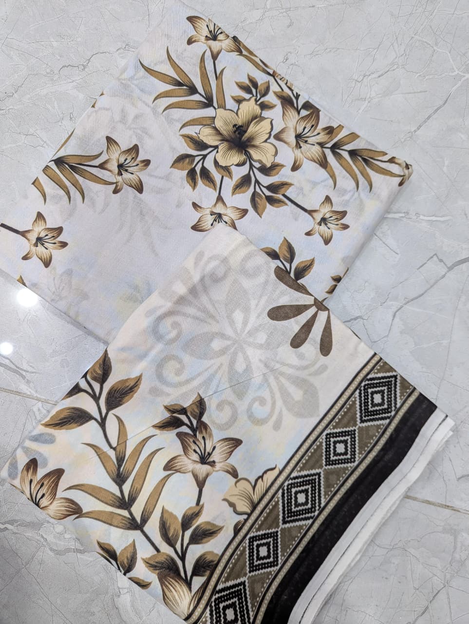 Earthy Bloom - The Serene Brown Floral 3 Piece Unstitched Lawn Suit
